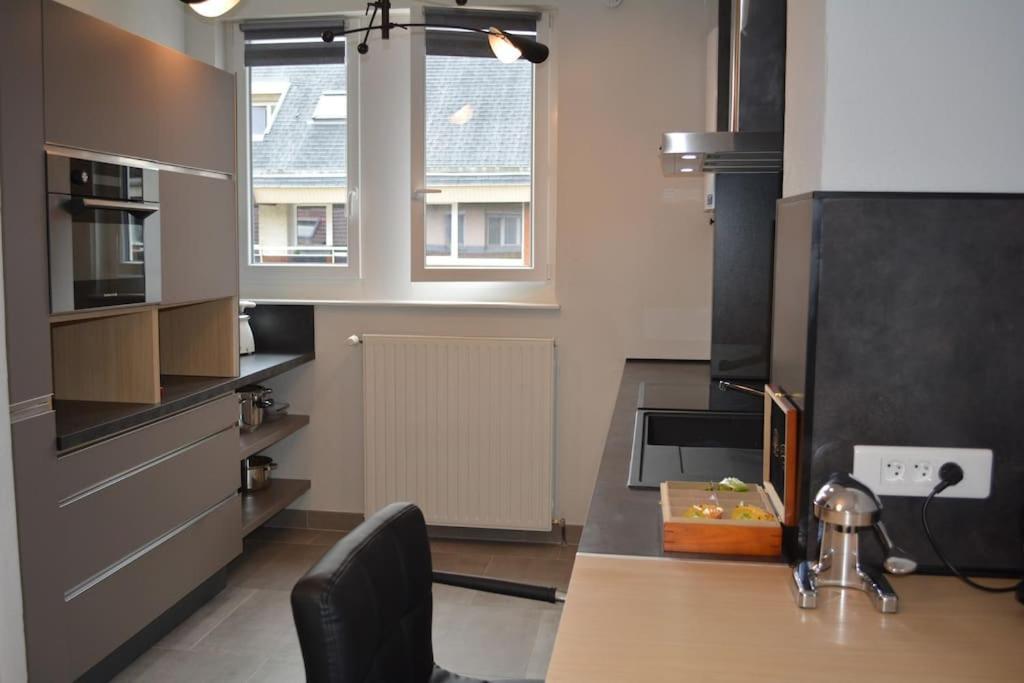 Appartement-Terrasse Parking Prive Meuble De Tourisme 4 Etoiles Belfort Exterior foto